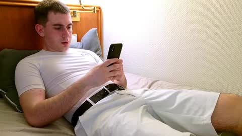 Thomas online show from April 8, 7:55 pm