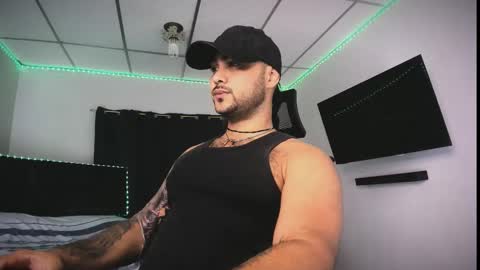 tommy_sccott online show from February 21, 11:17 pm