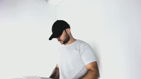 tommy_sccott online show from October 12, 2:16 am