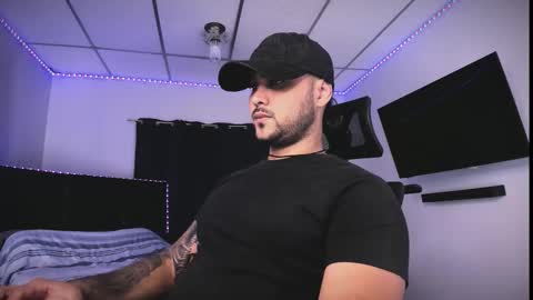 tommy_sccott online show from February 23, 12:01 am