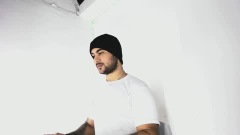 tommy_sccott online show from October 11, 2:15 am