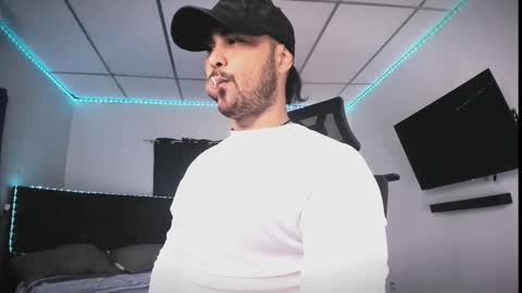 tommy_sccott online show from February 27, 9:58 pm