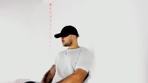 tommy_sccott online show from September 11, 1:04 am