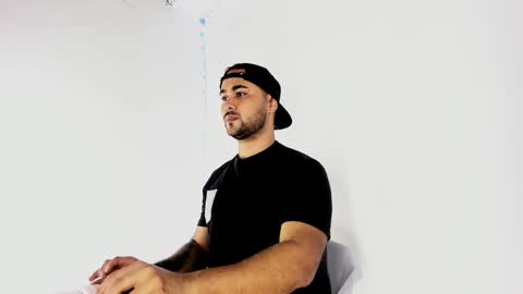 tommy_sccott online show from September 14, 1:07 am