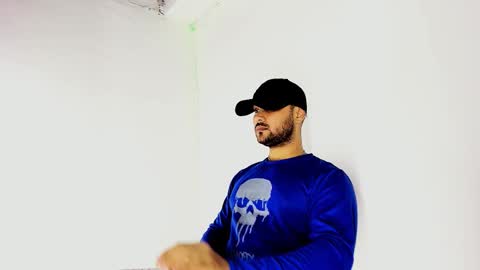 tommy_sccott online show from September 21, 12:11 am