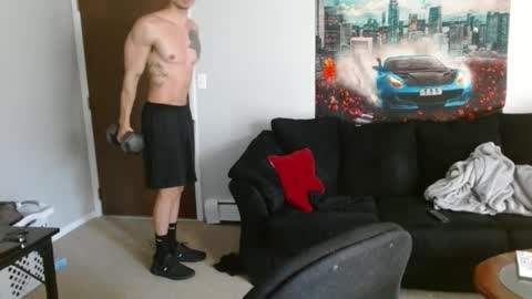 Snapshot of tommystrokes_ chatting on September 24, 7:12 pm Tommy Strokes online show from September 24, 7:12 pm