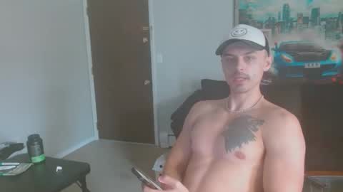 Snapshot of tommystrokes_ chatting on December 11, 7:21 pm Tommy Strokes online show from December 11, 7:21 pm