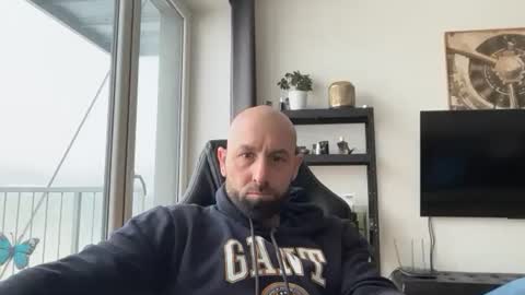 Thomas Fit online show from January 15, 8:07 am