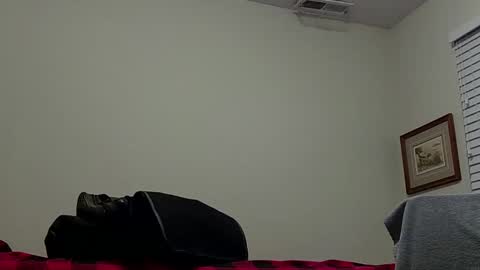 Snapshot of tomt64387741 chatting on February 23, 3:29 am Thomas online show from February 23, 3:29 am