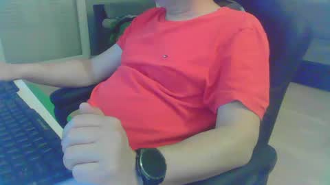 Snapshot of toncijukic chatting on January 3, 6:24 pm toncijukic online show from January 3, 6:24 pm