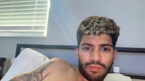 tonyb696 online show from May 29, 9:47 pm