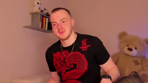 toohornyserj online show from December 3, 8:50 pm