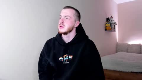 toohornyserj online show from October 25, 8:43 pm