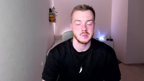 toohornyserj online show from September 26, 8:28 pm