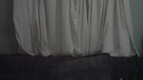 toomanymen699 online show from April 23, 10:23 pm