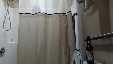 totallyawesome_65 online show from November 6, 3:37 pm