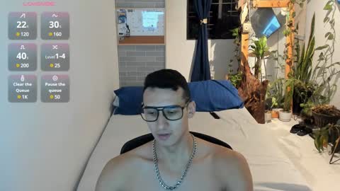 travis bakerr online show from December 9, 12:34 am