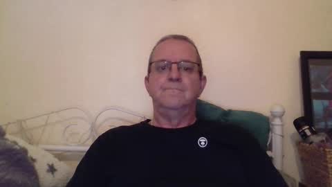 Fe-fi-fo-fum online show from November 8, 1:03 pm