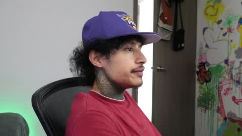 - trieone online show from April 3, 2:36 pm