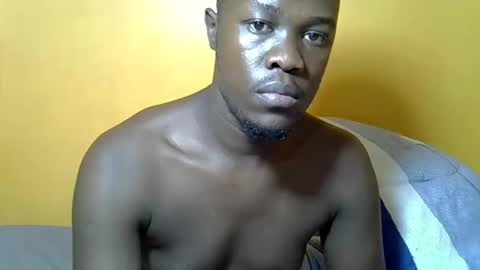 Tris6 online show from April 8, 8:39 pm