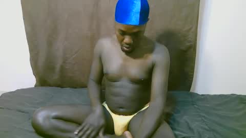 Snapshot of trisbaby3 chatting on October 28, 5:59 pm Tris6 online show from October 28, 5:59 pm