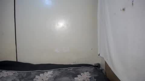 Trisboo5 online show from January 3, 7:50 pm