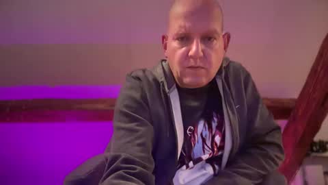 Snapshot of tritonspace chatting on September 22, 4:12 am Triton online show from September 22, 4:12 am