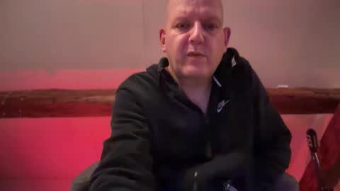 Snapshot of tritonspace chatting on October 17, 10:47 pm Triton online show from October 17, 10:47 pm