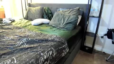 TrophyTroy online show from May 1, 9:39 pm