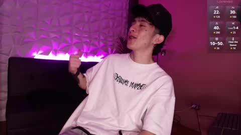 Troy online show from December 5, 7:54 pm