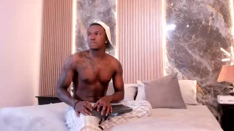 Troy Khalil online show from February 18, 8:58 pm