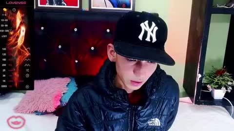 ttimy online show from February 21, 8:38 pm