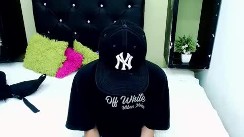 ttimy online show from December 7, 9:33 pm