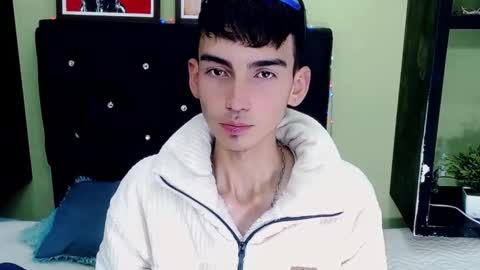 ttimy online show from February 15, 10:00 pm