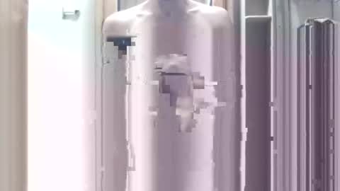 Snapshot of twiztidleeanna69 chatting on February 18, 6:49 pm Tintilizing Excitement online show from February 18, 6:49 pm