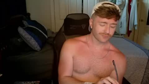 twunkbehavior online show from July 3, 11:38 am