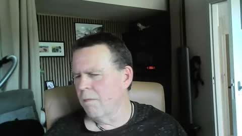 Small dick uncut but extremely wet online show from May 22, 11:59 am