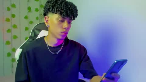 Tyler Garcia  online show from February 6, 7:56 am