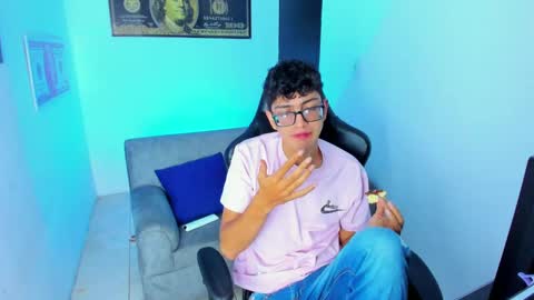   online show from February 9, 2:49 am