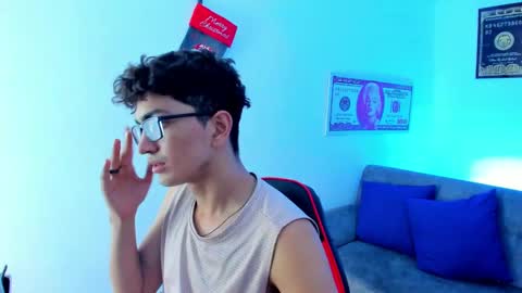   online show from December 7, 2:53 am