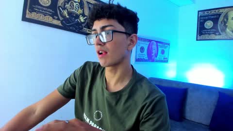   online show from December 18, 3:04 am