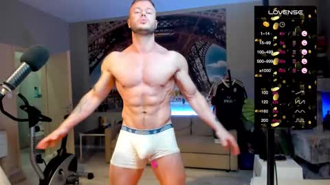 James Iron online show from February 4, 9:10 pm