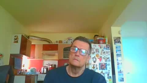 ulmeni4 online show from March 25, 7:34 am