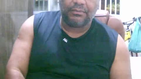 ulmo_br online show from November 16, 12:02 am