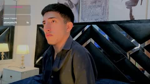 un_sluttyy online show from April 1, 12:07 pm