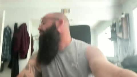 uncutbeard129840 online show from April 29, 11:22 pm