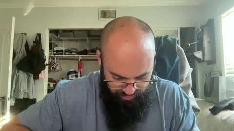 Snapshot of uncutbeard129840 chatting on September 20, 12:10 am uncutbeard129840 online show from September 20, 12:10 am