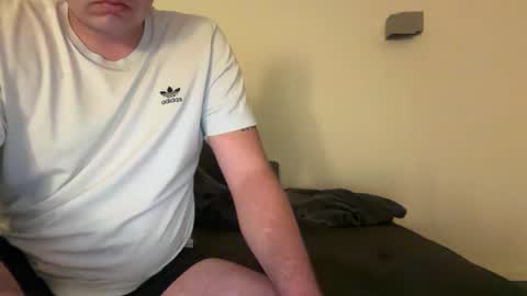 Snapshot of uncutedaustria chatting on September 23, 2:55 am Tom online show from September 23, 2:55 am