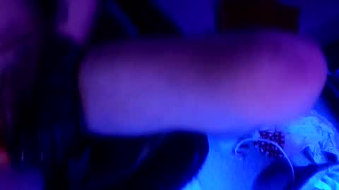 unlitimnaughty_ online show from February 13, 7:45 am