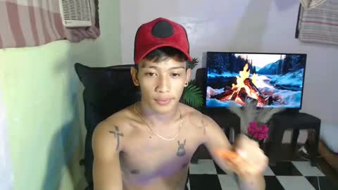 ur_raffy online show from February 24, 7:33 am